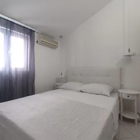 Dalmatina Apartment *