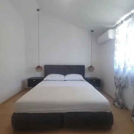 Apartment Dalmatina