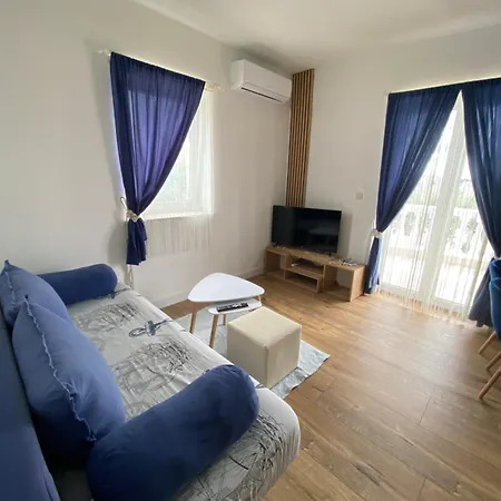 Apartment Dalmatina *