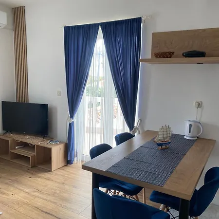 Apartment Dalmatina *