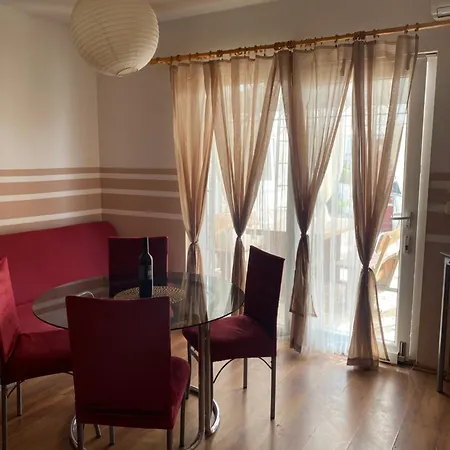 Apartment Dalmatina