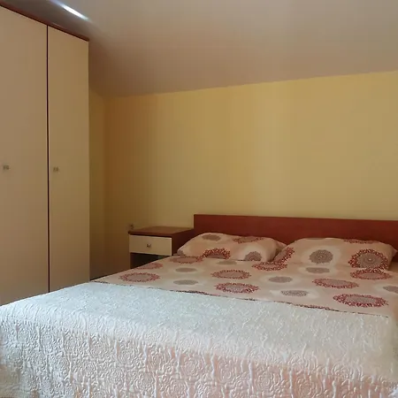 Apartment Dalmatina *