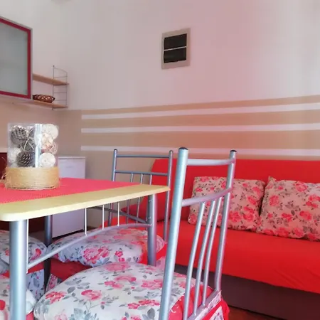 Apartment Dalmatina *