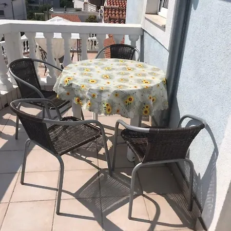 Dalmatina Apartment *