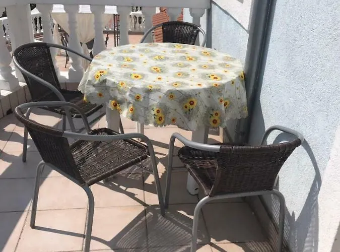 Dalmatina Apartman *